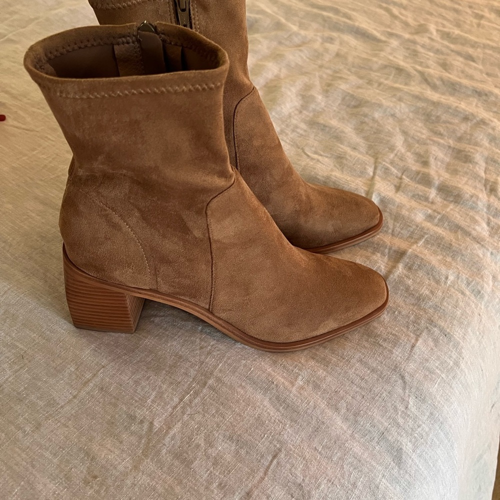 Dolce Vita Indiga Booties